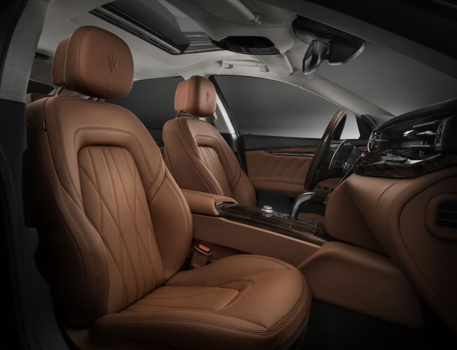Интерьер Maserati Quattroporte S Q4 GranLusso (M156) 2017 года  (фото 56 из 62)